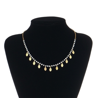 Collier perlé multicolore d'OEM, collier à chaînes perlé d'acier inoxydable de charme de feuille
