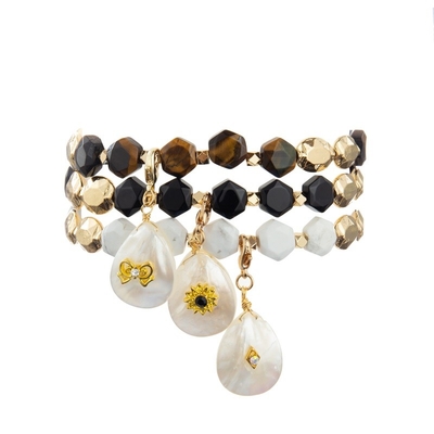 Le bracelet en pierre perlé naturel d'hexagone a placé la puissance de guérison avec Shell Pendant