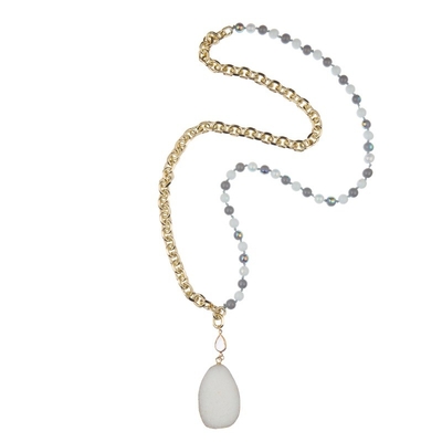 La guérison pendante de Druzy de pierre gemme naturelle perle le collier 8mm avec la chaîne d'or