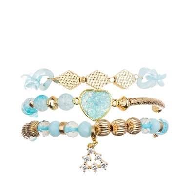 Le métal à chaînes bleu d'or de Plactic perle le bracelet fait main pour des femmes font la fête