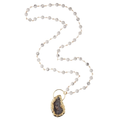 Couleur blanche faite main de Brown de turquoise de collier perlé pendant semi précieux de chaîne