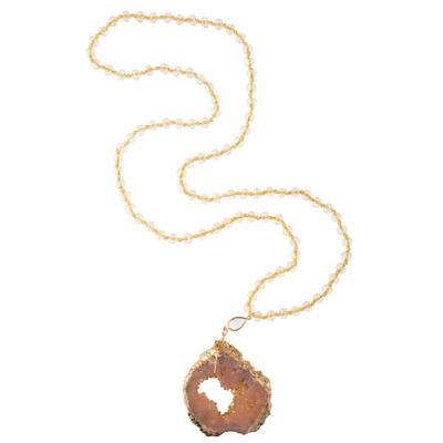 Collier perlé multicolore pendant de Druzy de bord orange d'or fait main semi de façon précieuse