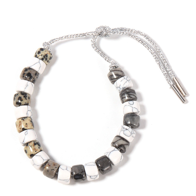 Le forte naturel de pierre et de tache de Howlite perle le style classique de bracelet pour le journal