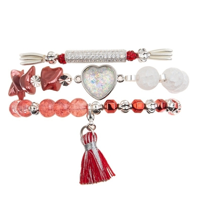 Les filles aiment le bracelet de charme de coeur avec le cristal rouge rougeoyant mystique