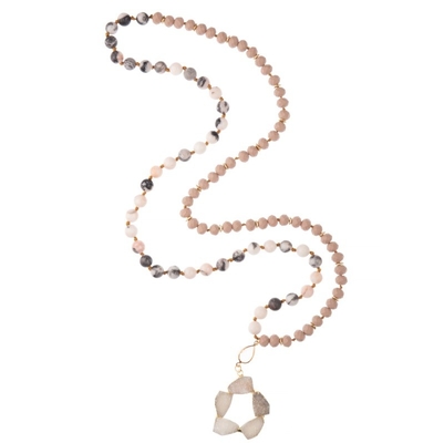 La fleur perlée faite main de collier multicouche pendant semi précieux de chaîne de Druzy a formé