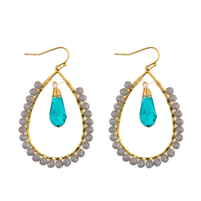 Les graines de raisin laissent tomber des couleurs multi formées de boucle d'oreille faite main de perles