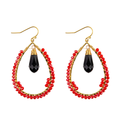 Les graines de raisin laissent tomber des couleurs multi formées de boucle d'oreille faite main de perles