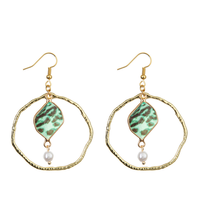 L'or plaqué balancent le cercle géométrique irrégulier ouvert de boucle de cercle de boucle d'oreille pendante